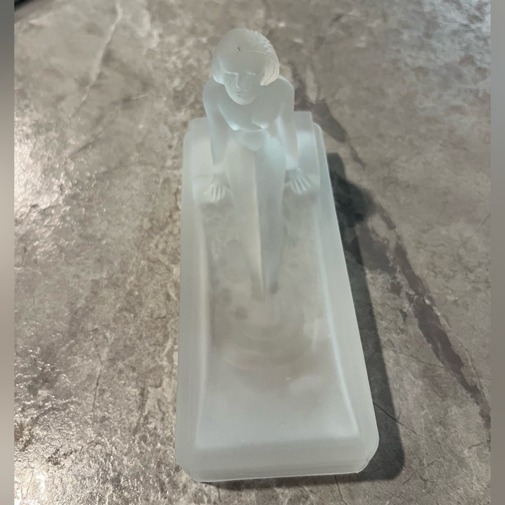 Desna Collectible Art Deco Satin Glass Soap Dish